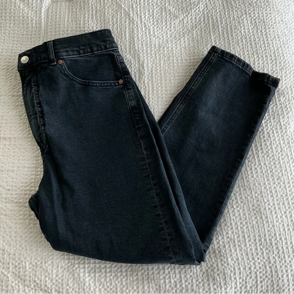Express Super High Rise Mom Straight Leg Jeans - Picture 7 of 7